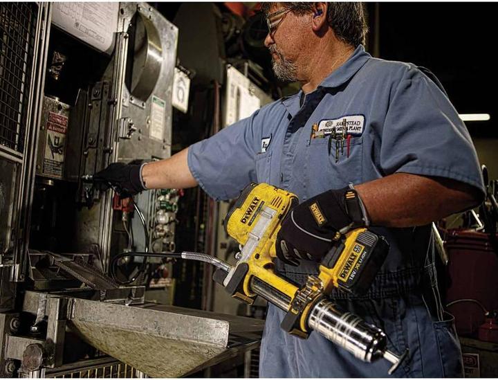 Image du produit DeWalt Pistolet graisseur sans fil 18V XR DCGG571NTXJ