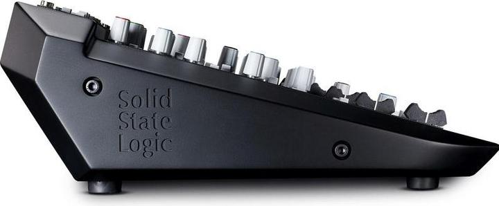 Produktbild Solid State Logic Mischpult SiX, Bauform: Pultform, Stereoeingänge: 2 (Studio- und Livemixer)