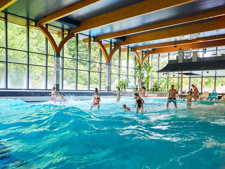 Immagine prodotto Smartbox 1 giorno al parco acquatico Alpamare e spa per 2 adulti (2 pers.)