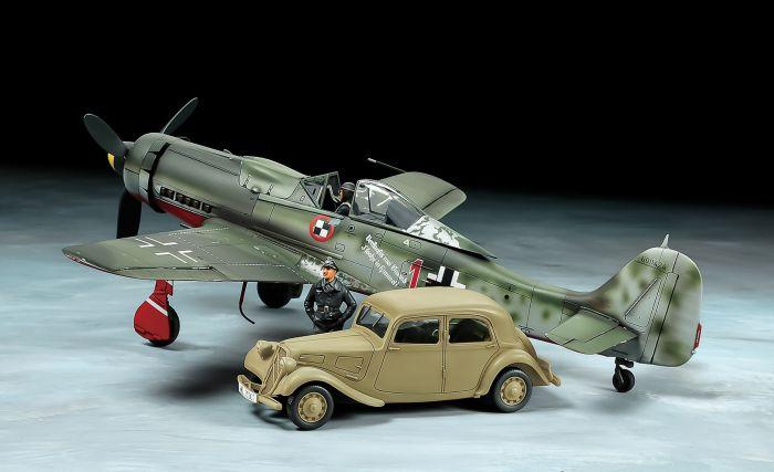 Actual product image Tamiya 1:48 IL-2 Shturm. & Fhzg. GAZ-67B
