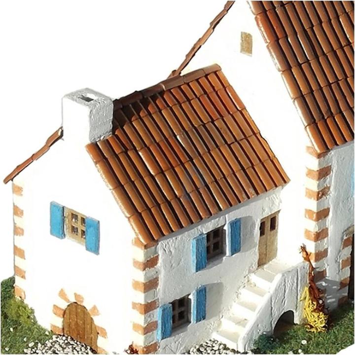 Produktbild Block Cuit. 3D Keramik-Modelbausatz -Typisches Haus aus der Tschechische Rep. (26 x 13 x 22 cm)