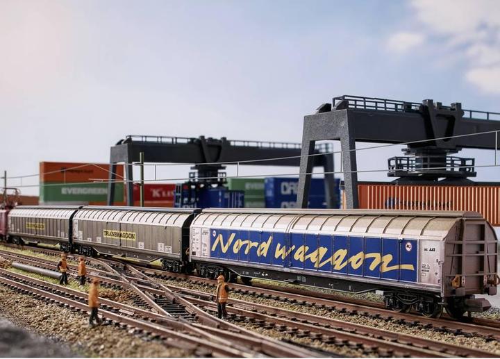 Actual product image MiniTrix 18297 N 3er-Set Grossraum-Schiebewagen der Transwaggon, MHI (Track VI)