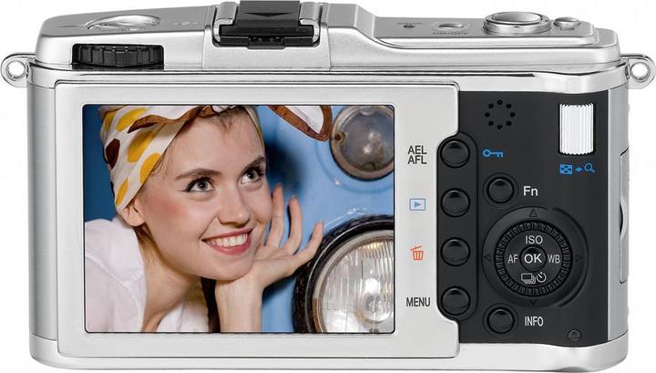 Immagine prodotto Olympus E-P1, 12MPixel, Kit 14-42mm, argento/nero