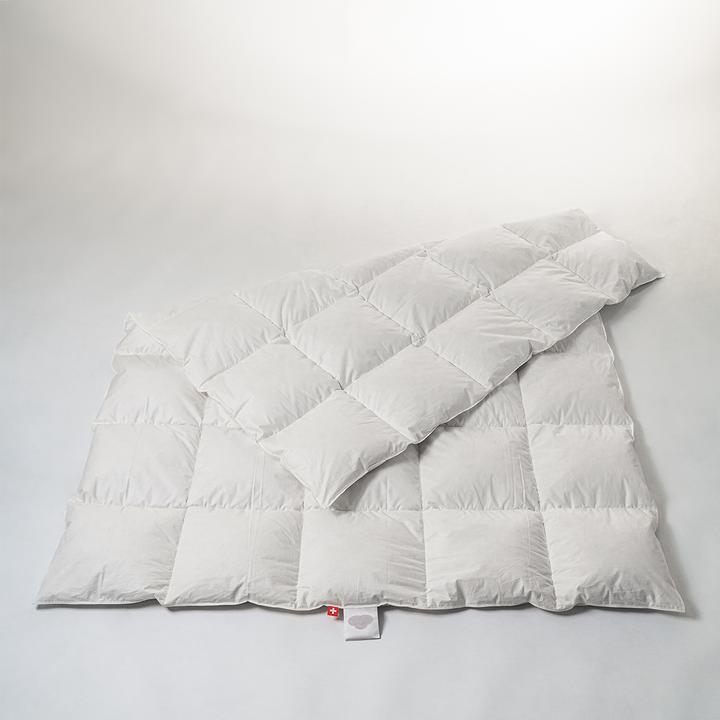 Duvetsuisse Medium Goose Standard
