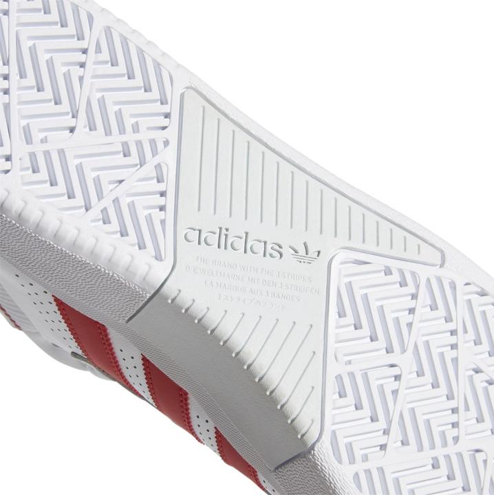 Actual product image adidas Tyshawn (38 2/3)