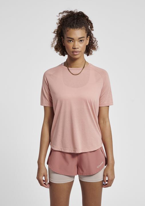 Actual product image hummel Mt Vanja T-Shirt (S)
