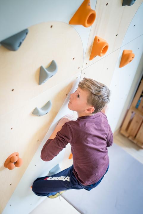 Immagine prodotto Blockids Parete di arrampicata indoor 4 (Multicolore)