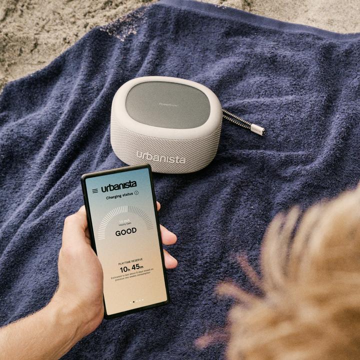 Immagine prodotto Urbanista Altoparlante Bluetooth portatile Malibu Desert Gray con cella solare (24 h, Pannello solare)