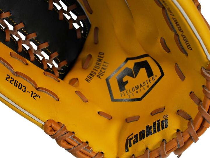 Actual product image Brett Junior baseball glove - left (10")
