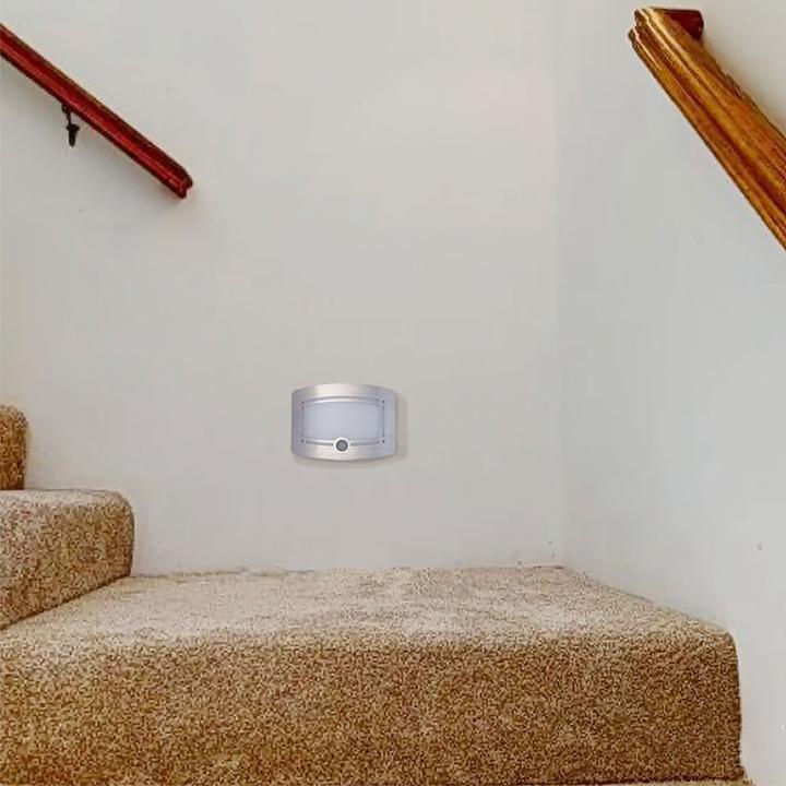 Produktbild Casativo LED-Wandleuchte, 2 Leuchtmodi, PIR-Bewegungs- & Lichtsensor (40 lm)