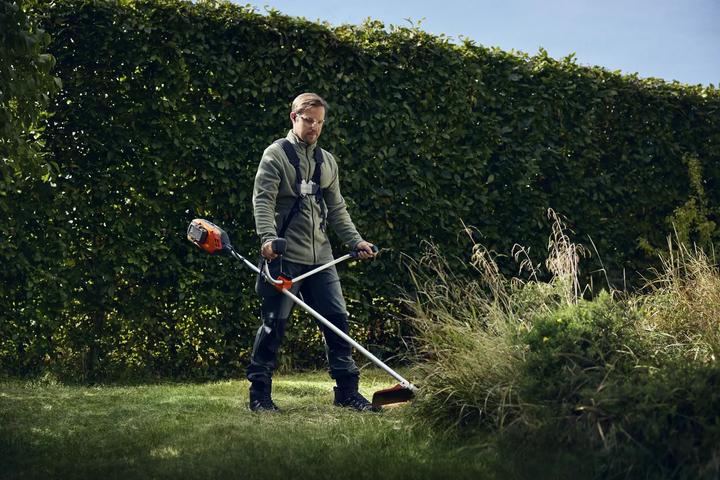 Produktbild Husqvarna 325IR (Trimmfaden)