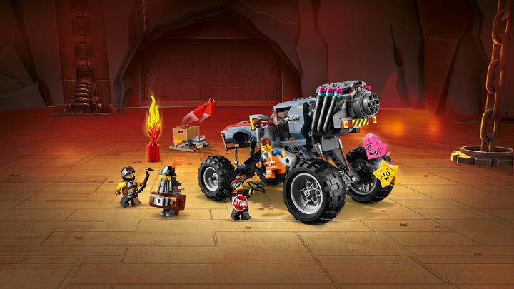 Actual product image LEGO Escape Buggy (70829, LEGO DC)