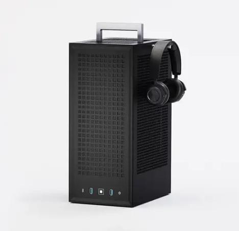 Produktbild Hyte Revolt 3 black 700W - CS-HYTE-RVLT3-BP-EU (ITX)