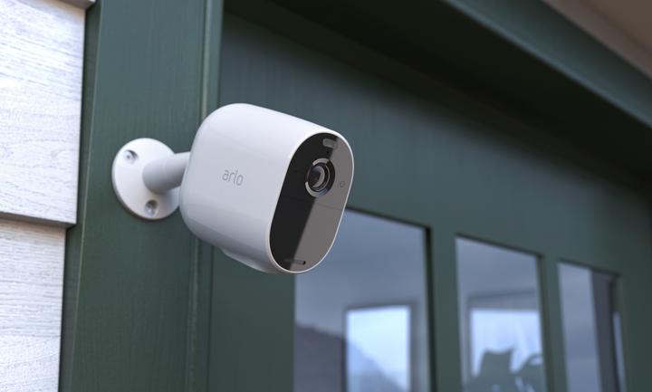 Produktbild Arlo Essential Spotlight Kamera 1er Set, weiss (1920 x 1080 Pixels)