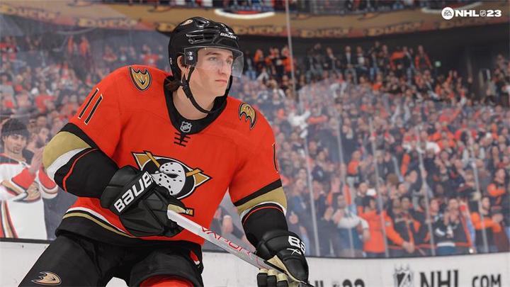 Actual product image EA Games NHL 23 (PS4, Multilingual)