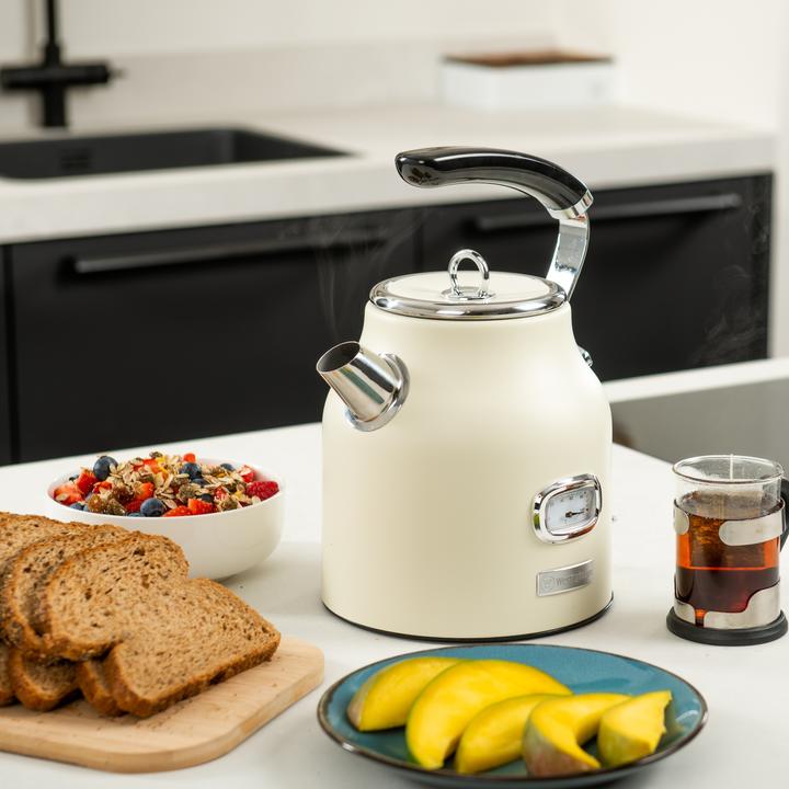 Actual product image Westinghouse Retro Breakfast Set, 4-Slot Toaster + Kettle 1.7L (1.70 l)