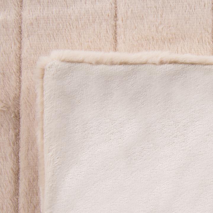 Actual product image Beliani Koc 150 x 200 cm pink SMAHRA (150 x 200 cm)