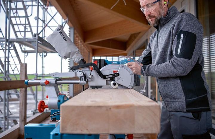 Productafbeelding Bosch Professional BOSC accu afkort- en verstekzaag