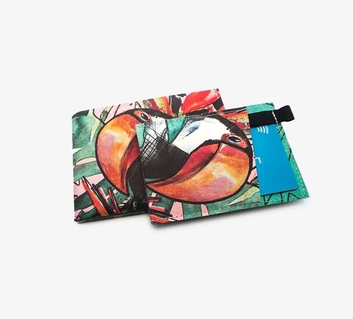 Actual product image Paprcuts RFID wallet Pro 2.0 Vivid Tucano | Jules Boho Koop