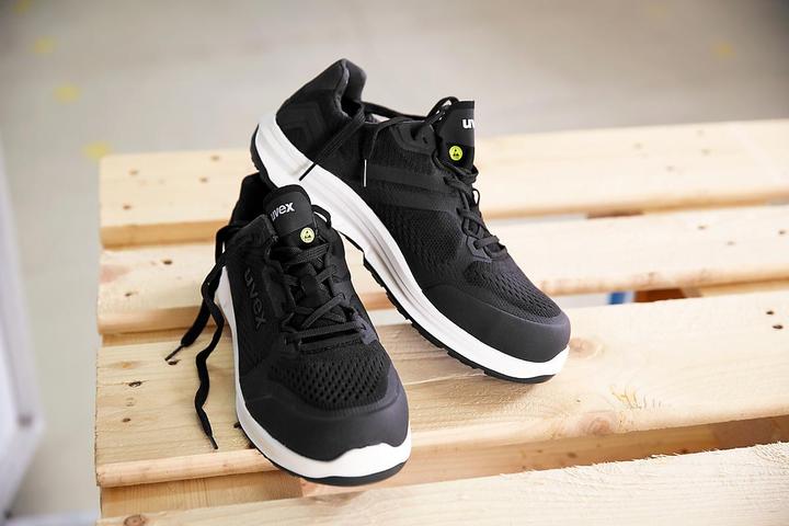 Actual product image Uvex Safety Safety low shoes (S1, 42)