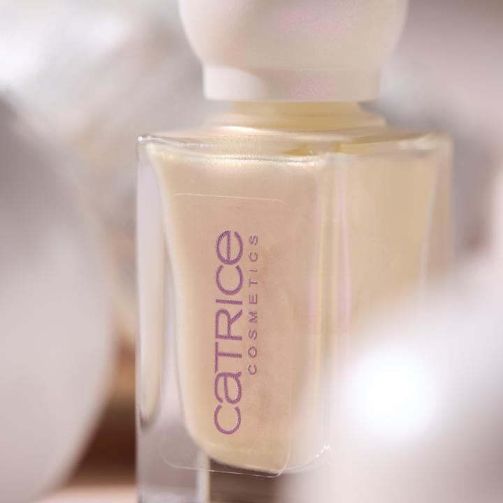 Actual product image Catrice PEARLFECTION Nail Lacquer (Luminous Pearl, Colour paint)