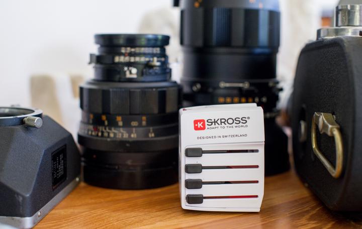 Produktbild Skross World-Reiseadapter Muv USB 2.4A