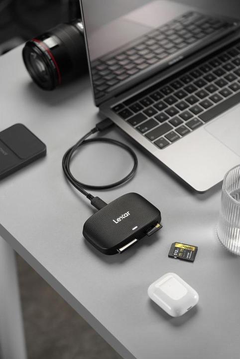 Actual product image Lexar RW520 (USB 3.2 Gen 2)