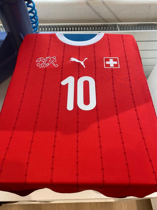 Actual product image Puma Switzerland Home Replica Kids Football Shirt EM 2024 (140)