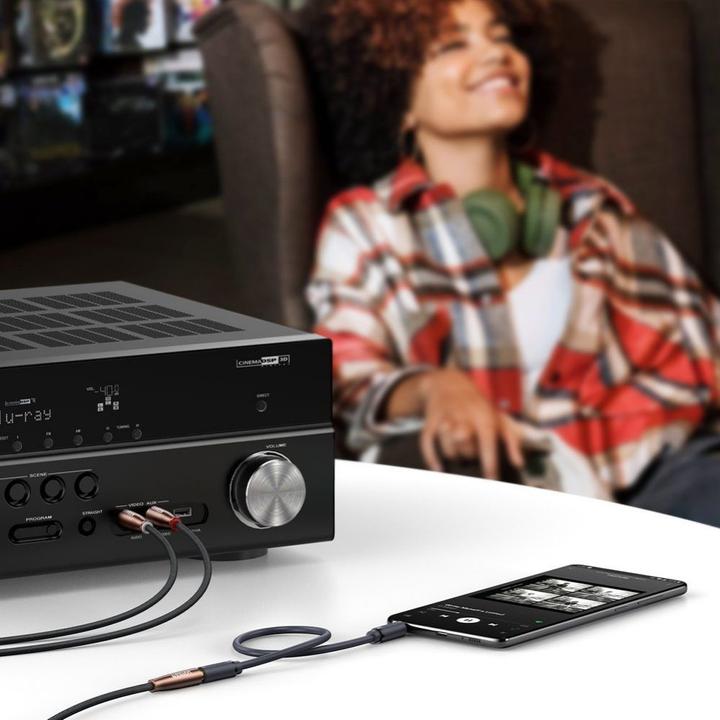 Actual product image Ugreen AV198 2x RCA cable (Cinch) to jack 3.5mm, 3m (3 m)