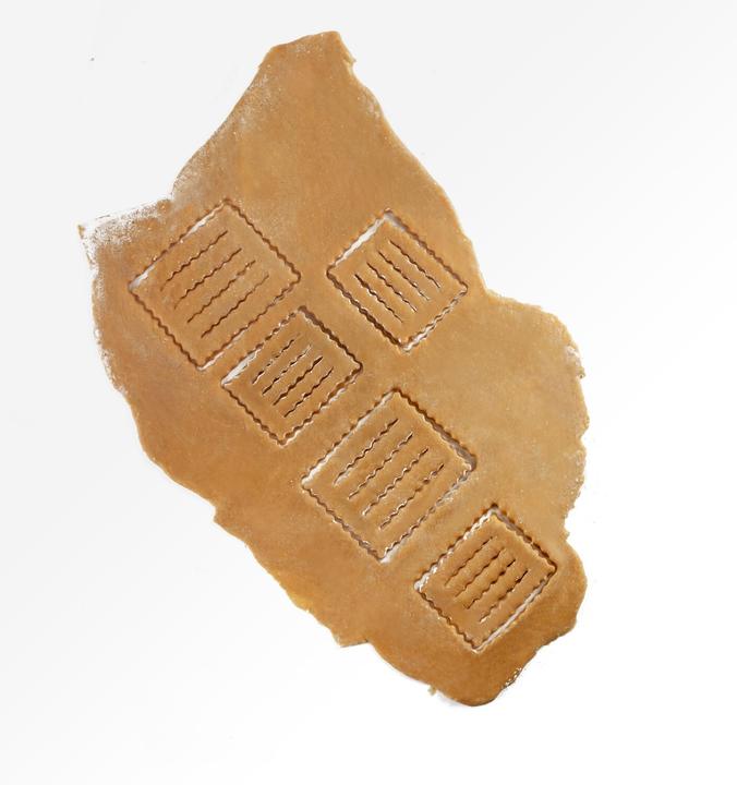 Actual product image Ibili Chabakia cutter in two sizes 9 x 7.6 x 2 cm Perfect for cutting chebakia