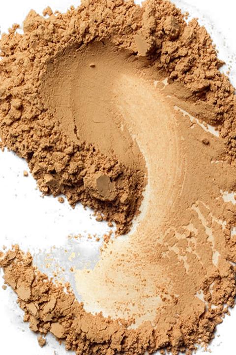 Actual product image Bobbi Brown Skin Weightless Powder Fond de Teint (re) Honey (No. 5 - Honey)