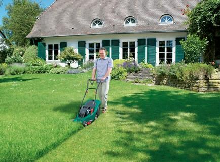 Produktbild Bosch Home & Garden Rotak 43 (Netzbetrieb)