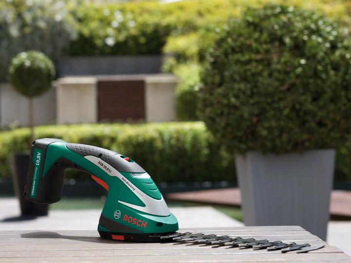 Produktbild Bosch Home & Garden ASB 10.8 LI Set (Akkuheckenschere)
