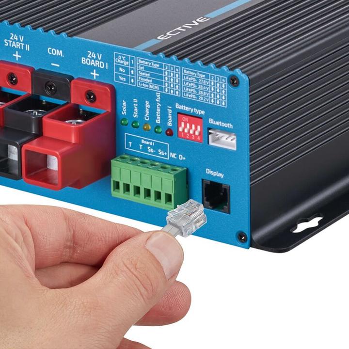 Actual product image Ective SBB 50 24V to 24V charge booster with MPPT charge controller 50A (1.60 kg)