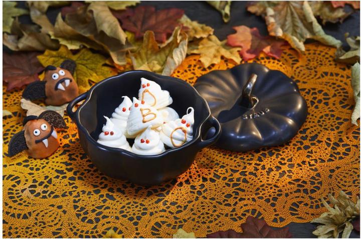Actual product image Staub 40508-548-0 - Pumpkin - Cocotte - Black matt - Ceramic - 12.2 cm (12.20 cm, Casserole + Stewpot, Ceramic)