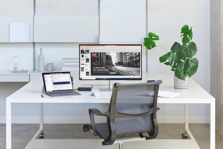 Produktbild Microsoft Surface Pro X (13", Microsoft SQ1, 8 GB, 128 GB)