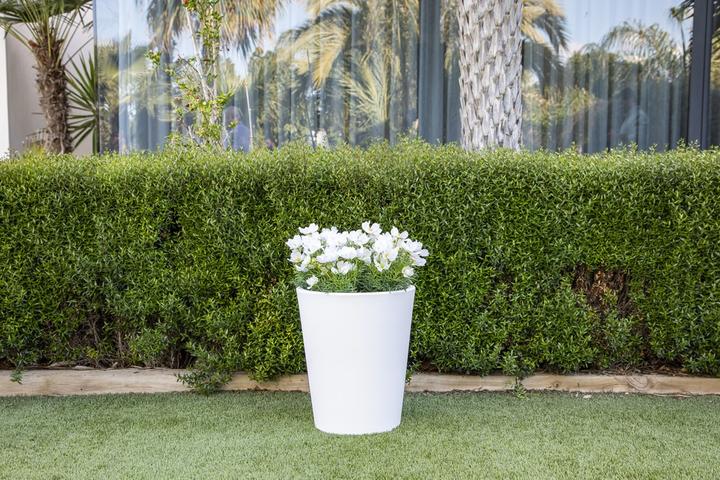 Produktbild Newgarden GERBERA 33 Übertopf, Kübel gross rund ø32x39cm weiss 20L mit Wasserspeicher outdoor