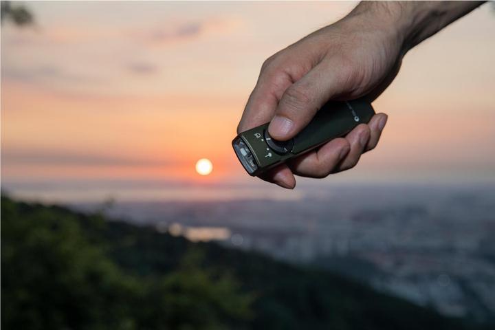 Produktbild Olight Arkfeld Pro (16 cm, 1 lm)