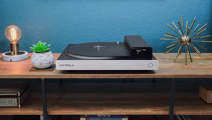 Productafbeelding Victrola Hi-Res Carbon (Halfautomatisch)