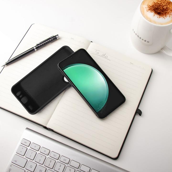 Produktbild Cadorabo Hülle für Samsung Galaxy S24 FE im Liquid Case Design (Samsung Galaxy S24 FE)