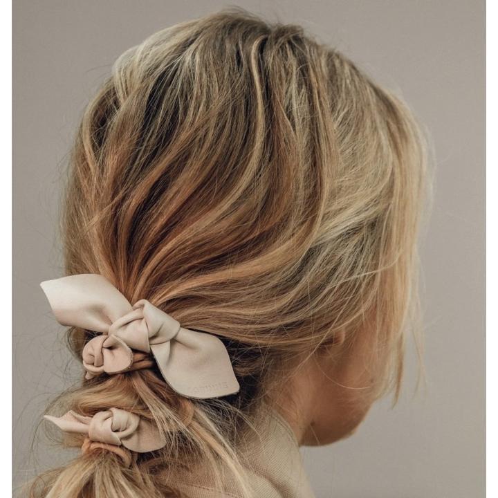 Actual product image Corinne World - Leather Bow Small Hair Tie Cream (Hair tie)