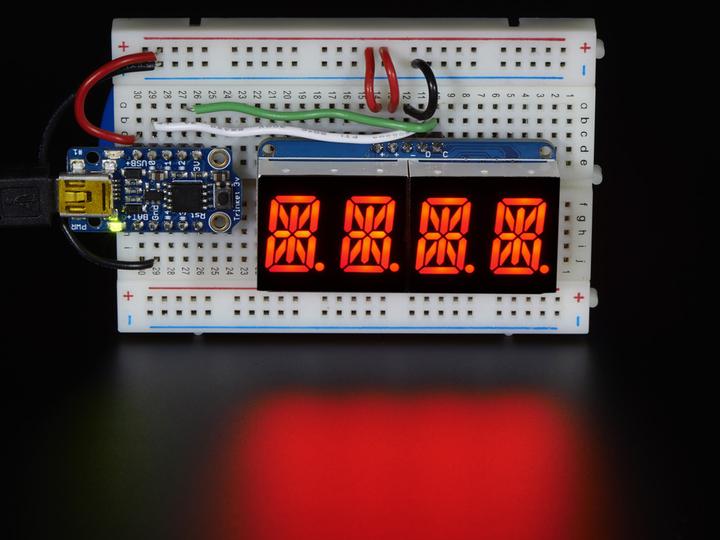Produktbild Adafruit Alphanumerisches Display Rot 4 Zeichen I2C (Display)