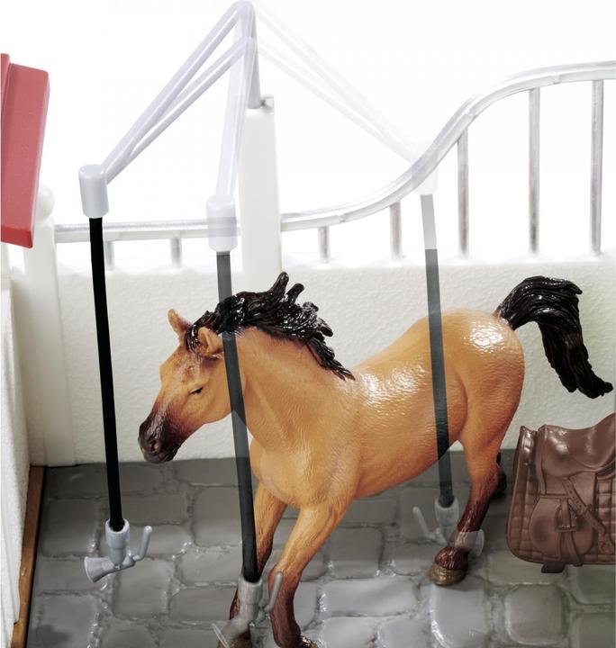 Immagine prodotto Simba Box per cavalli e area di lavaggio con cavallo