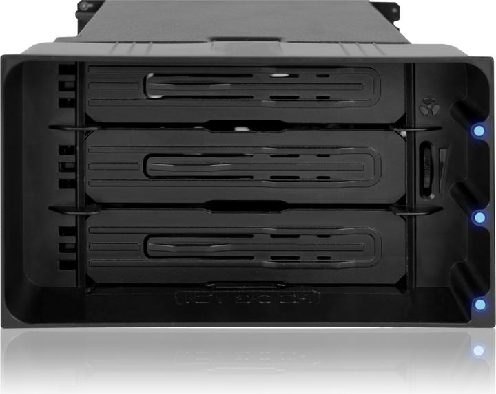 Actual product image Icy Dock flexiDOCK MB830SP-B - Enclosure for storage drives - 3.5" (8.9 cm)
