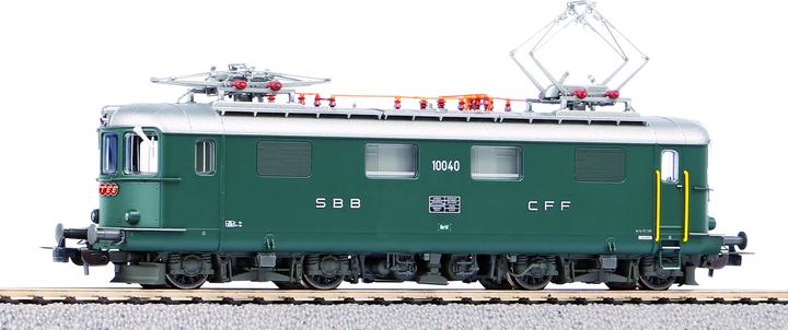 Image du produit Piko Locomotive électrique CFF Re 4/4 I 10040 verte avec plaque TEE Ep. III/IV DC (Piste H0)