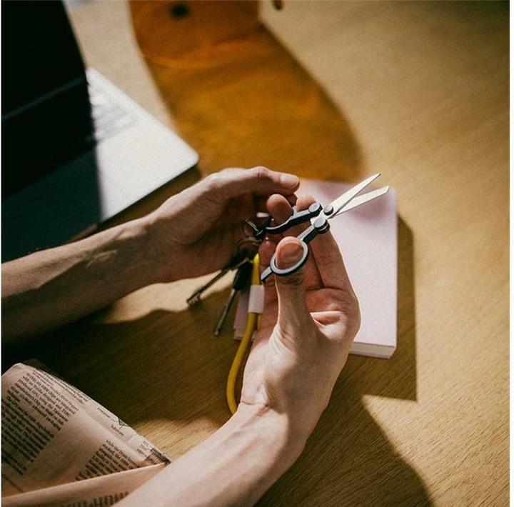 Actual product image Fiskars Scissors FF 11 cm, stainless steel, operating side (11 cm)