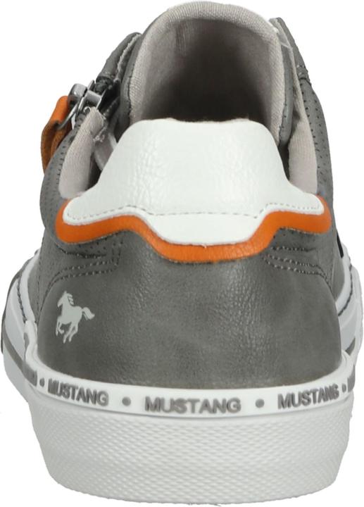 Image du produit Mustang Cette chaussure à lacets très tendance est un must have de la saison. La chaussure est dotée d'une (42)