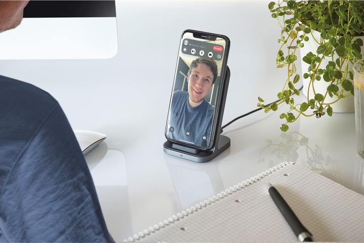 Produktbild Intenso Wireless Charger BSA2 Ladegerät schwarz (15 W)