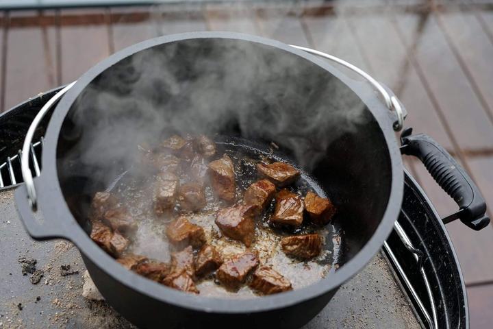 Actual product image BBQ-Toro Dutch Oven Alpha Series