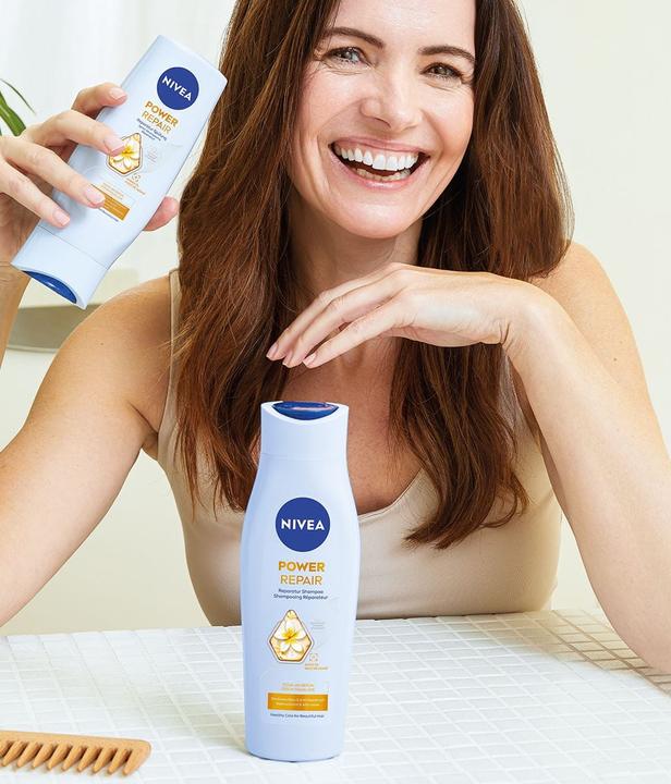 Actual product image NIVEA REPARATUR & GEZIELTE PFLEGE Shampoo 250 ml (250 ml, Liquid shampoo)